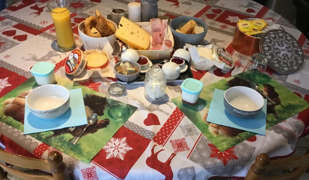 Bed and Breakfast Le Loup Dans La Bergerie Montmartin-sur-Mer Екстер'єр фото